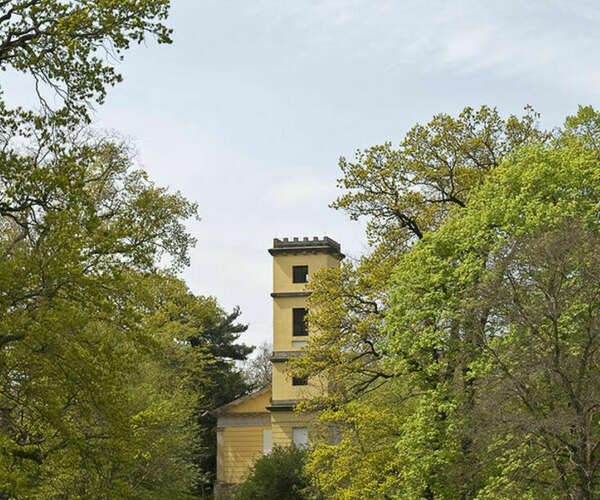 Kühnauer Landschaftspark, Schloss und Schlossgarten Großkühnau, Garten und Weinbergshaus (Foto: KSDW, Bildarchiv, Heinz Fräßdorf)